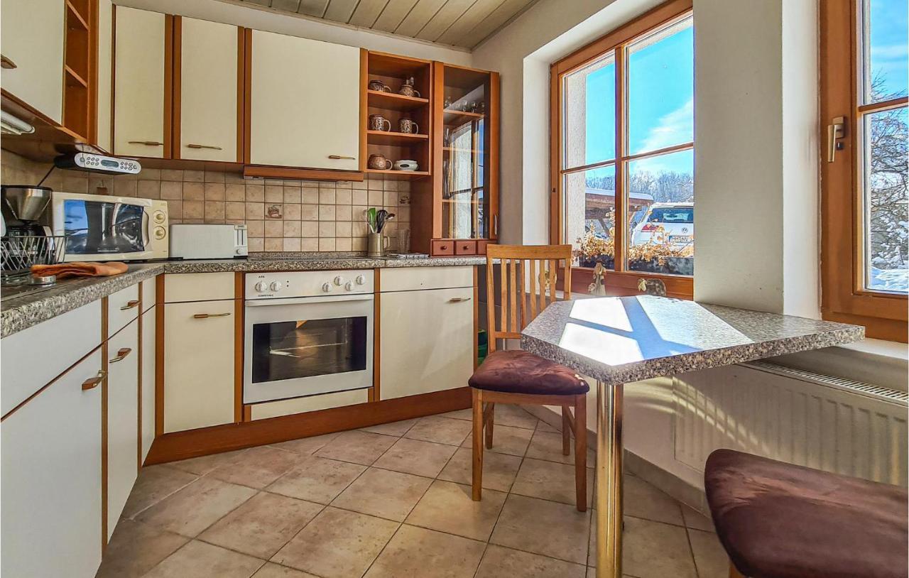 2 Bedroom Awesome Home In Kranichfeld Exterior foto